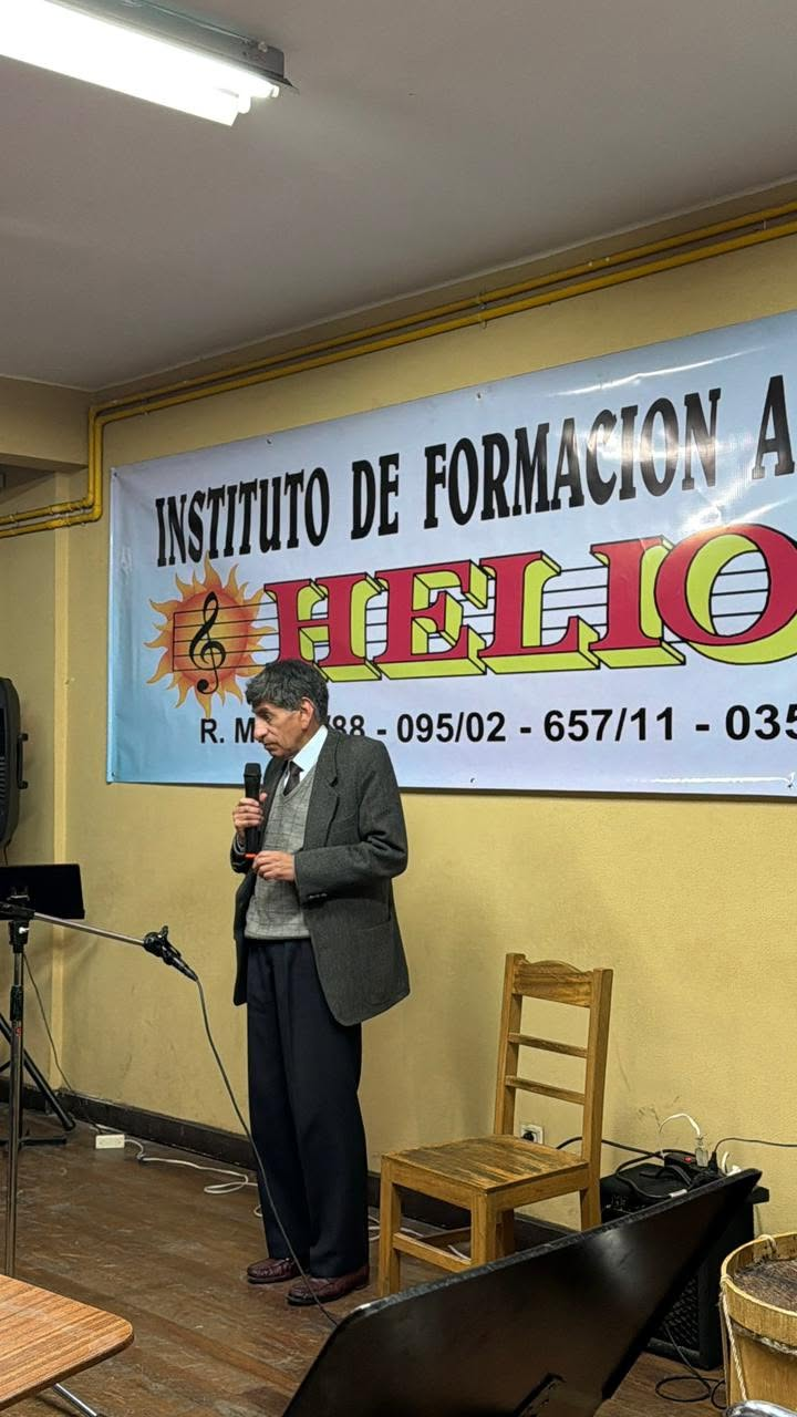 Entrega de certificados en Bodas de Rubí